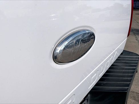 Used 2012 Ford F350 Lariat image 10