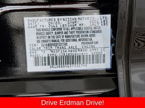 Used 2025 Nissan Sentra SR w/ SR Premium Package FWD image 32
