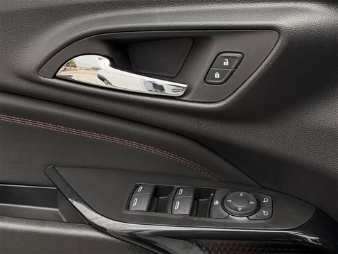 New 2026 Chevrolet Trax RS image 21