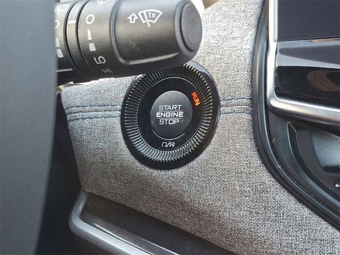 Used 2023 Jeep Compass Latitude w/ Sun and Sound Group image 22