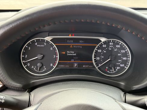 Used 2022 Nissan Sentra SR w/ Electronics Package FWD image 19