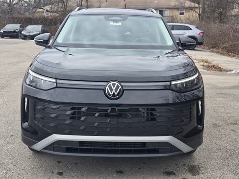 New 2026 Volkswagen Tiguan SE AWD/4WD image 8