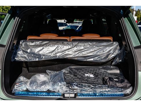 New 2026 Mercedes-Benz GLS 580 4MATIC image 29