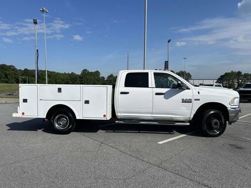 Used 2018 RAM 3500 Tradesman w/ Chrome Appearance Group RWD image 2