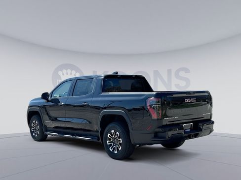 New 2026 GMC Sierra EV Elevation image 4