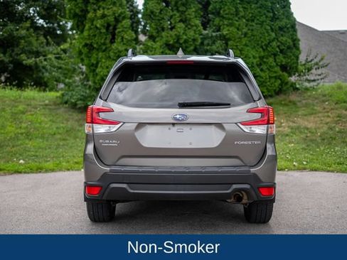 Used 2020 Subaru Forester Premium AWD/4WD image 6