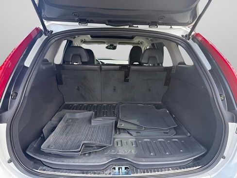 Used 2016 Volvo XC60 T6 image 11