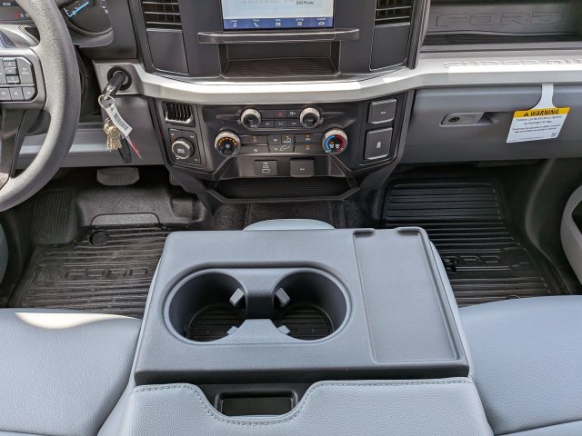 New 2026 Ford F250 XL w/ XL Chrome Package AWD/4WD image 20