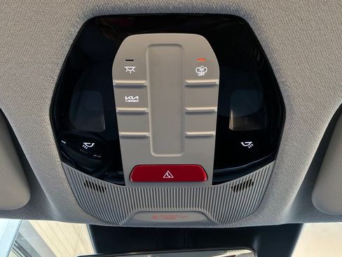 Used 2025 Kia K4 FWD image 17