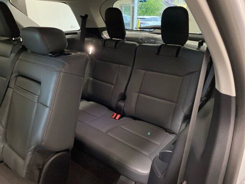 New 2025 Ford Explorer Active w/ Active Comfort Package image 12