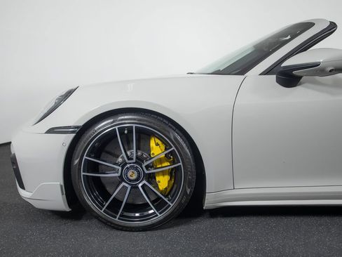 Used 2022 Porsche 911 Turbo S w/ 911 Turbo Sportdesign Package AWD/4WD image 19