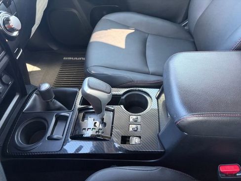 Used 2020 Toyota 4Runner TRD Off-Road Premium AWD/4WD image 25