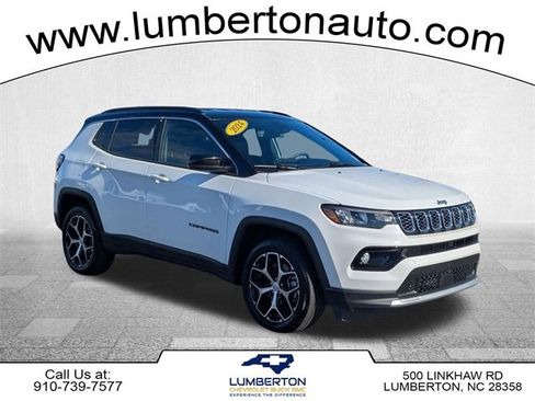 Used 2024 Jeep Compass Limited image 1