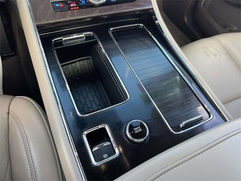 Used 2022 Lincoln Aviator Reserve w/ Elements Package Plus image 22