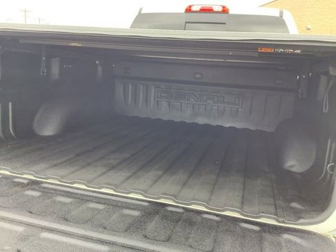 Used 2017 GMC Sierra 1500 Denali image 9