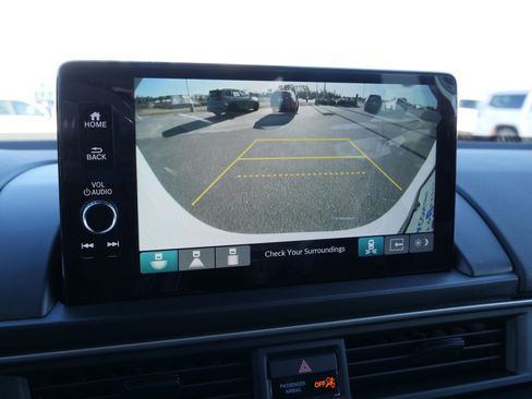 New 2025 Honda Pilot Touring image 28