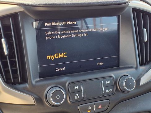 Used 2023 GMC Terrain Denali w/ Black Diamond Edition image 6