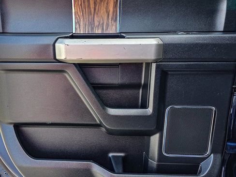 Used 2020 Ford F150 Lariat w/ Equipment Group 502A Luxury image 29