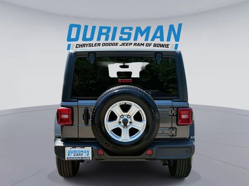 Used 2021 Jeep Wrangler Unlimited Sport AWD/4WD image 3