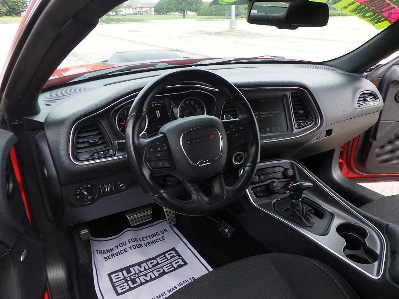 Used 2016 Dodge Challenger R/T RWD image 17