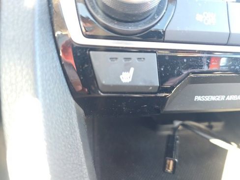 Used 2020 Honda Civic EX-L image 18