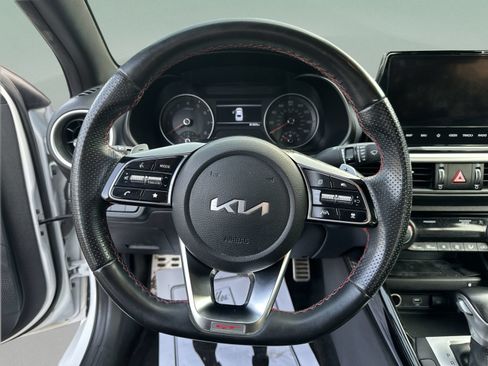 Used 2023 Kia Forte GT FWD image 11