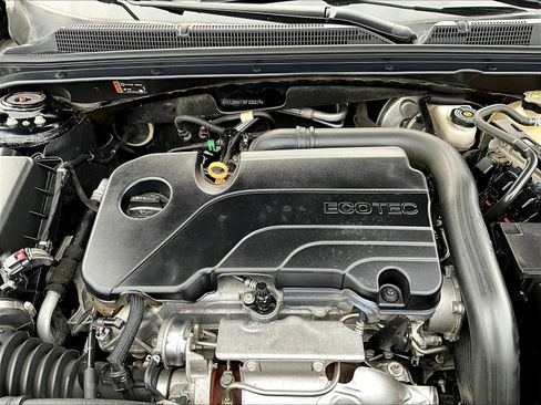 Used 2019 Chevrolet Malibu LT FWD image 30