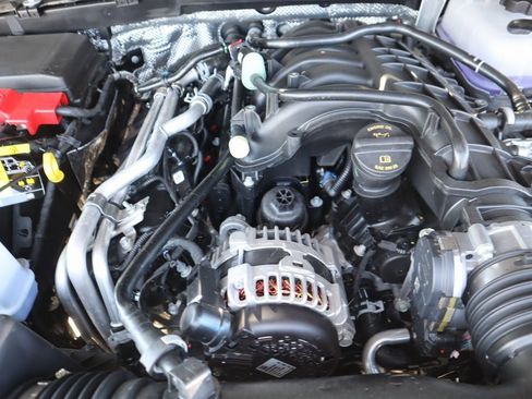 New 2025 Jeep Gladiator Sport image 18