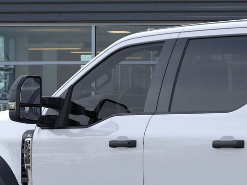 New 2026 Ford F550 4x4 Crew Cab Super Duty w/ XL Chrome Package image 20