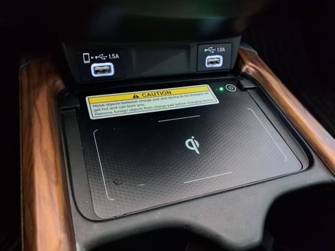 Used 2020 Honda CR-V Touring image 12