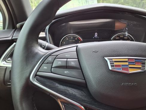 Used 2020 Cadillac XT5 Premium Luxury FWD image 29