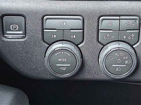 New 2026 Chevrolet Silverado 2500 LT w/ Trail Boss Package image 21