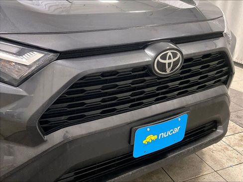 Certified 2025 Toyota RAV4 LE image 31