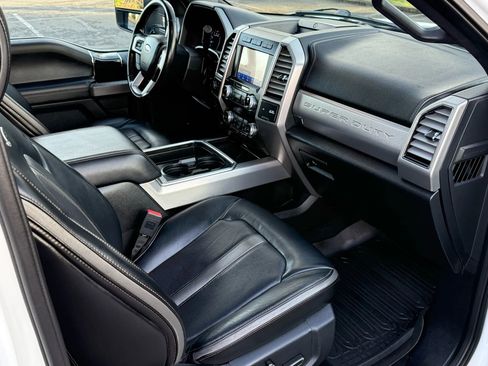 Used 2021 Ford F250 Platinum image 13