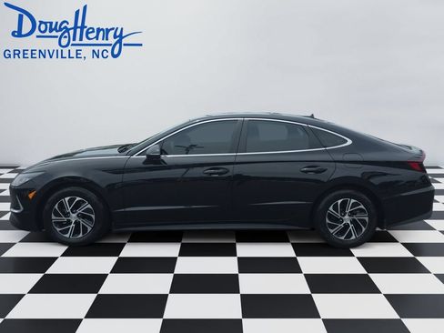 Used 2022 Hyundai Sonata Blue FWD image 2