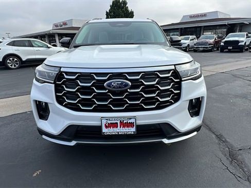 Used 2025 Ford Explorer Platinum w/ Ultimate Package image 9