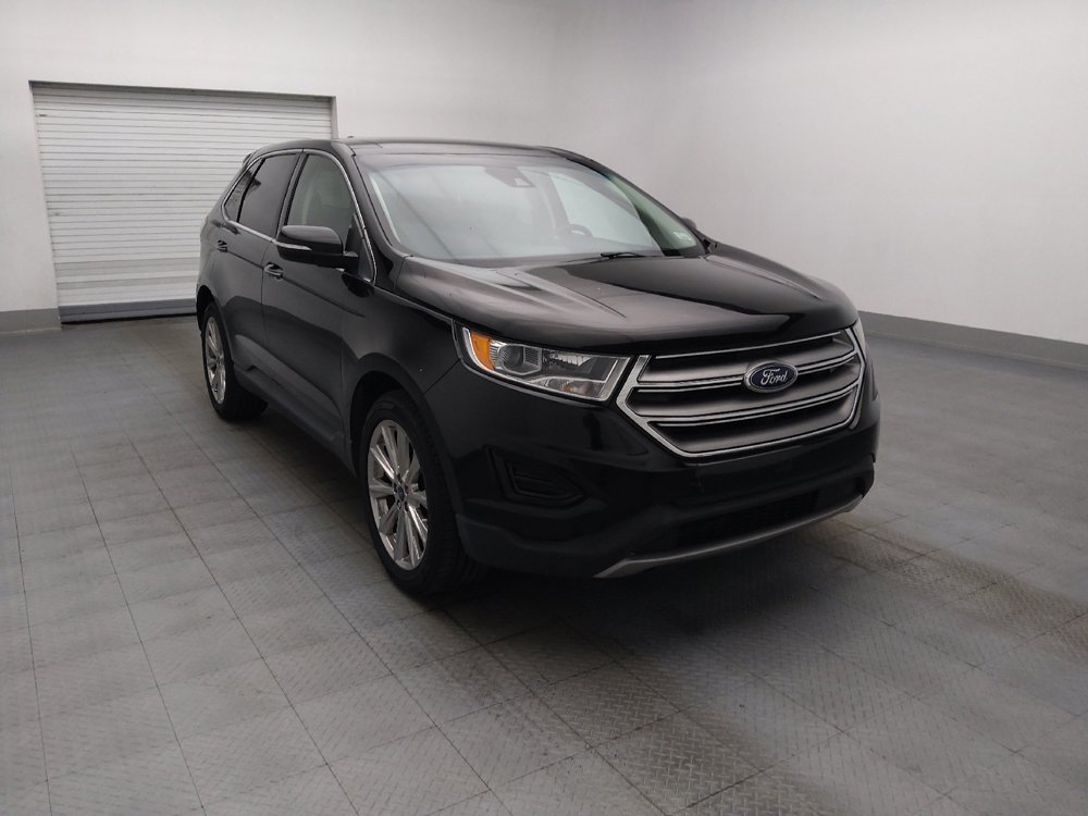 Used 2018 Ford Edge Titanium w/ Equipment Group 301A FWD image 13