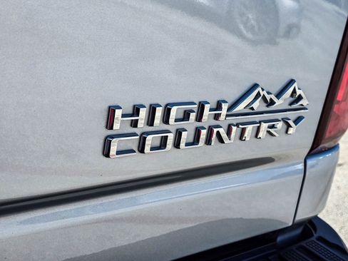 Used 2023 Chevrolet Silverado 3500 High Country w/ Technology Package image 10