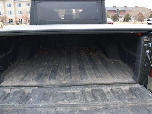 Used 2023 Jeep Gladiator Sport image 8