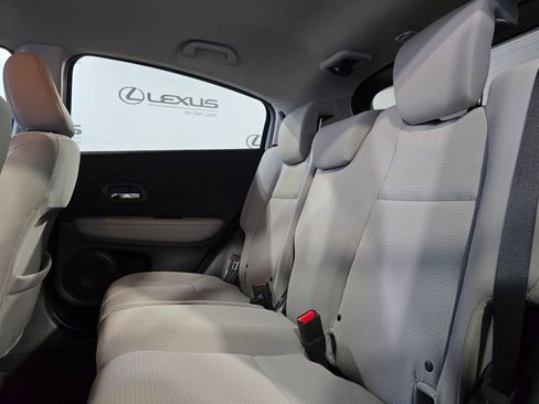 Used 2021 Honda HR-V LX image 27