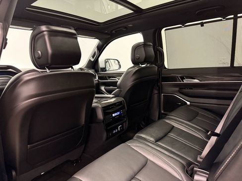 Used 2022 Jeep Wagoneer Series II w/ Convenience Group I image 25