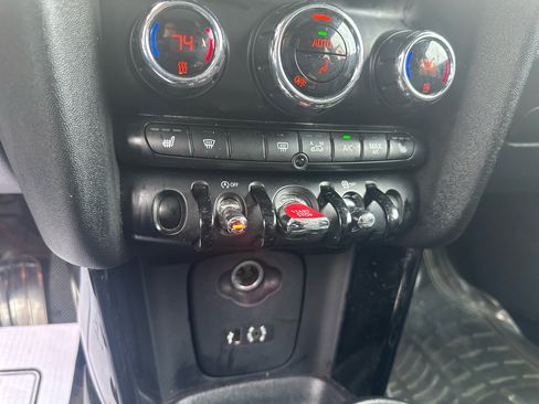 Used 2014 MINI Cooper 2-Door Hardtop image 16