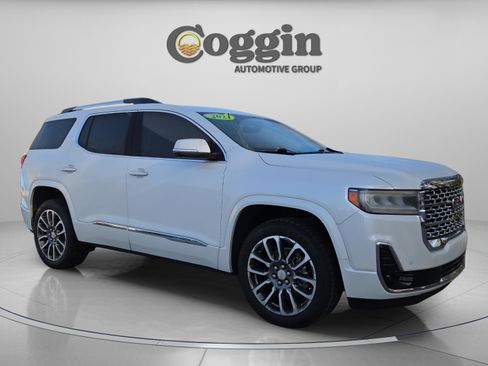 Used 2021 GMC Acadia Denali w/ Denali Technology Package image 8