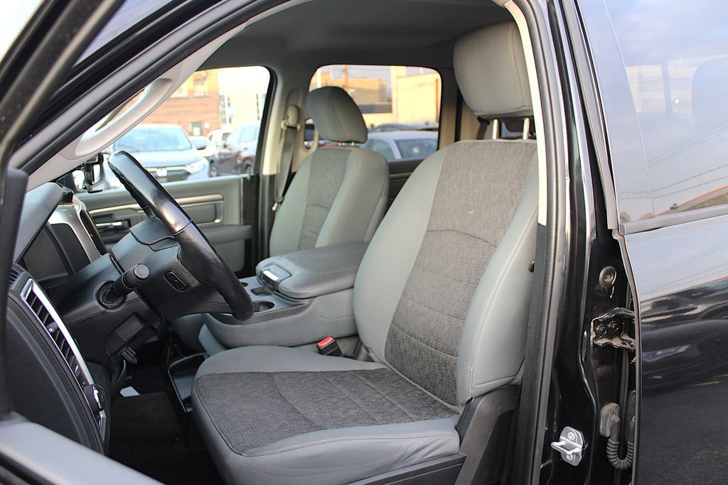 Certified 2017 RAM 1500 Big Horn AWD/4WD image 6