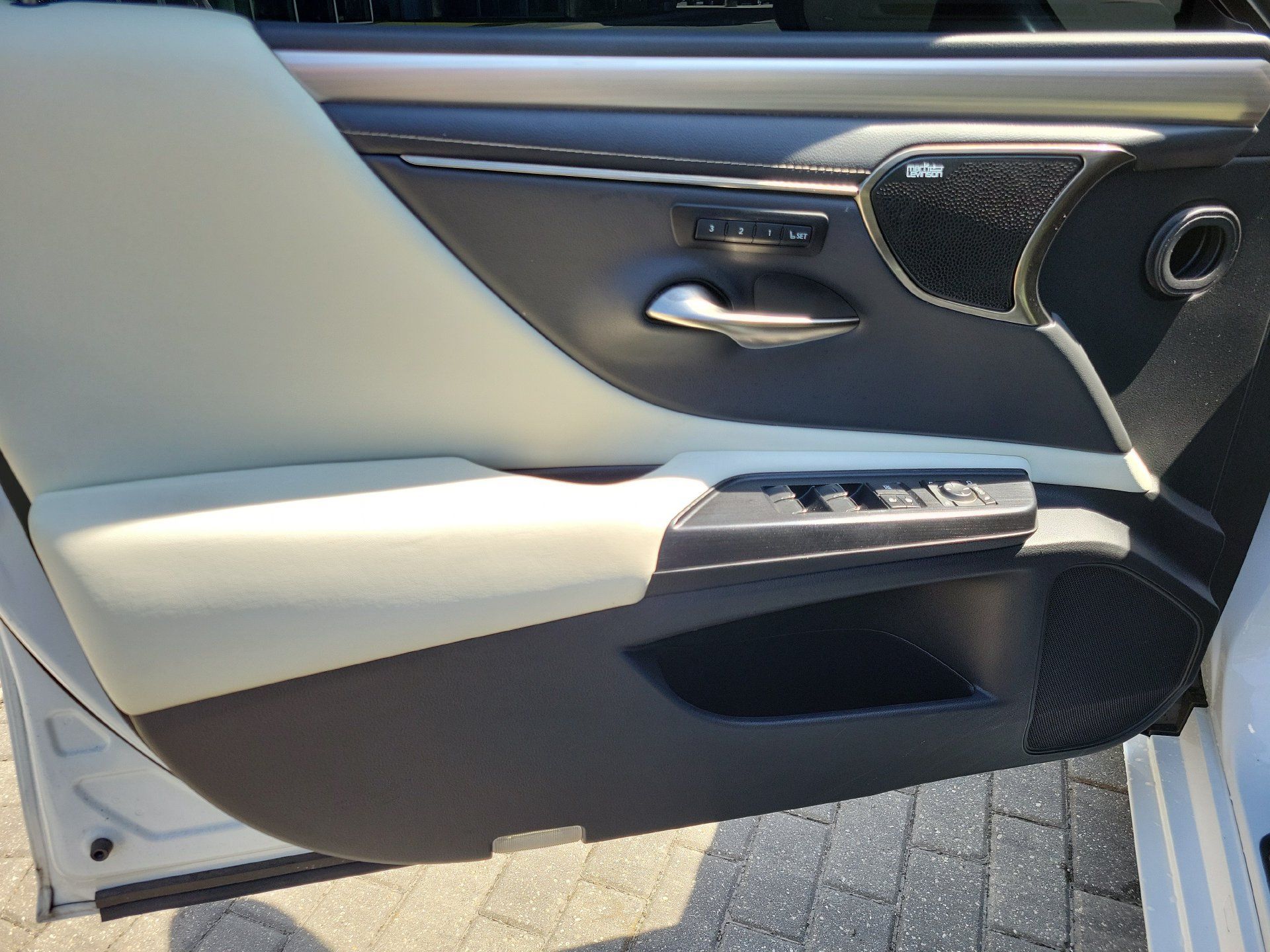 Used 2021 Lexus ES 350 F Sport w/ Special Edition FWD image 22