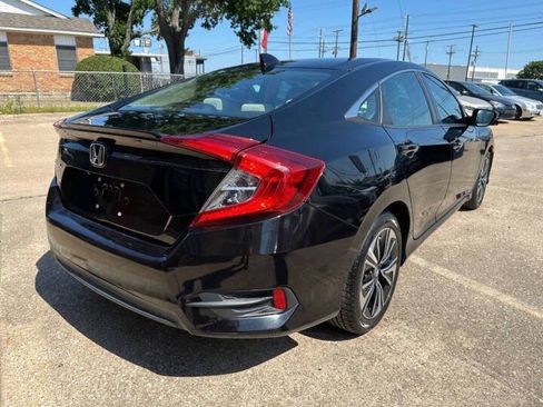 Used 2017 Honda Civic EX-T image 5