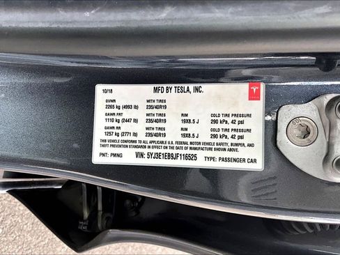 Used 2018 Tesla Model 3 Long Range image 31