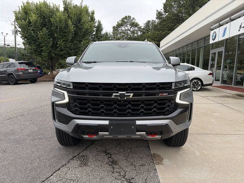 Used 2024 Chevrolet Tahoe Z71 w/ Luxury Package AWD/4WD image 3
