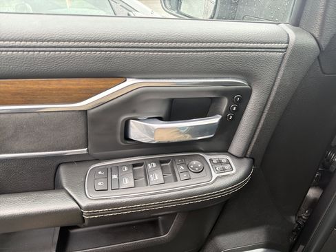 Used 2024 RAM 2500 Laramie AWD/4WD image 13