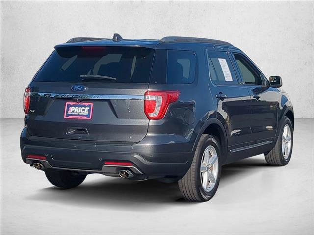 Used 2018 Ford Explorer XLT FWD image 5